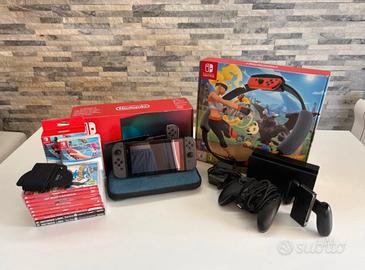 Nintendo Switch grigia + 9 giochi e memoria estesa