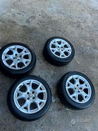 cerchi alfa romeo mito R16 compresi di gomme nuove