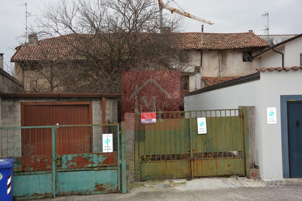 CASA ACCOSTATA centrale completamente da ristruttu - Vista 3