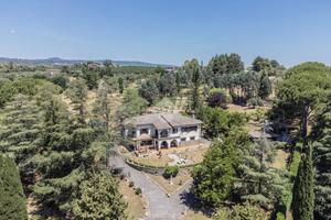 VILLA SINGOLA A SUTRI