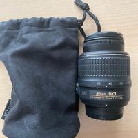 Nikon D5000 e 18/200 18/55 speedlight SB-700