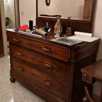 Comò cappuccino in noce