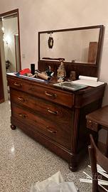 Comò cappuccino in noce