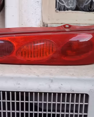 Fanale posteriore destro originale Fiat 600
