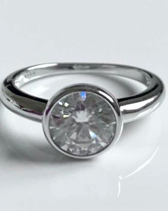 Anello Solitario in Argento con Moissanite 2 CT