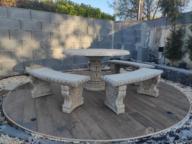 Tavolo rotondo con panche arredo giardino