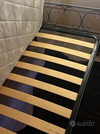 Letto una piazza ferro battuto