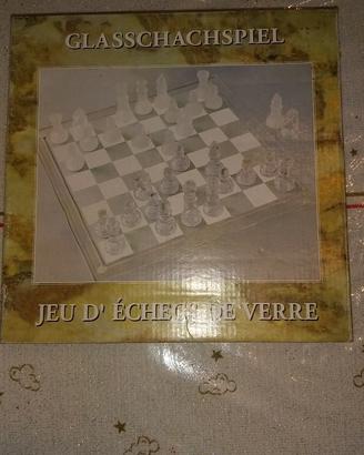 Giochi degli scacchi in vetro