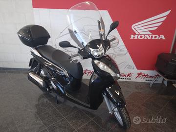 Honda SH 300