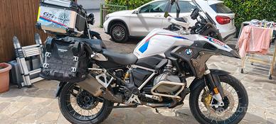 BMV GS 