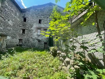 Rustico / Casale di 154 m² a Val Masino