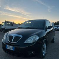 Lancia Ypsilon 1.3 MJT Versus automatica