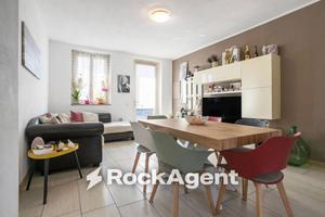 Villa di 117 m² con 3 locali e box auto a Quintano