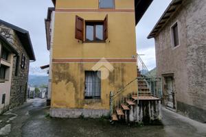 CASA INDIPENDENTE A TAVERNOLA BERGAMASCA