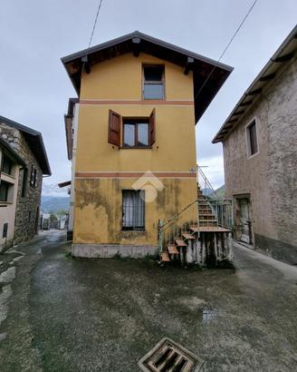 CASA INDIPENDENTE A TAVERNOLA BERGAMASCA