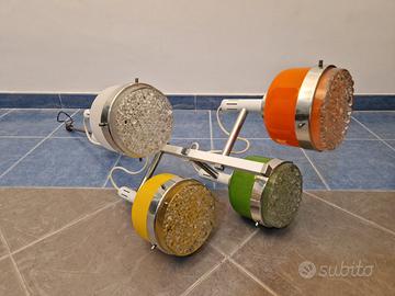 Lampadario prodotto da Stilnovo negli anni’60