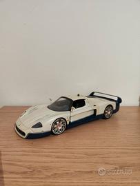 Maserati MC12 HOT WHEELS 1/18 - Collezionismo In vendita a Verona