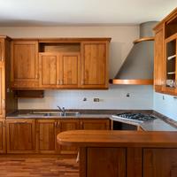 Cucina massello ciliegio