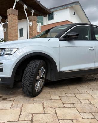 Volkswagen T-Roc Blue Emotion Tecnology