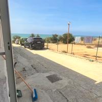 A 100 metri dal mare