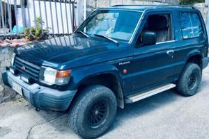 Mitsubischi pajero 4x4