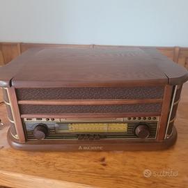 Giradischi/radio Majestic TT-34