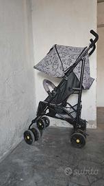 Passeggino e seggiolino Winnie the pooh.