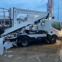 Piattafora su autocarro PALFINGER 240 A 23.20mt