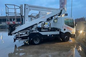 Piattafora su autocarro PALFINGER 240 A 23.20mt