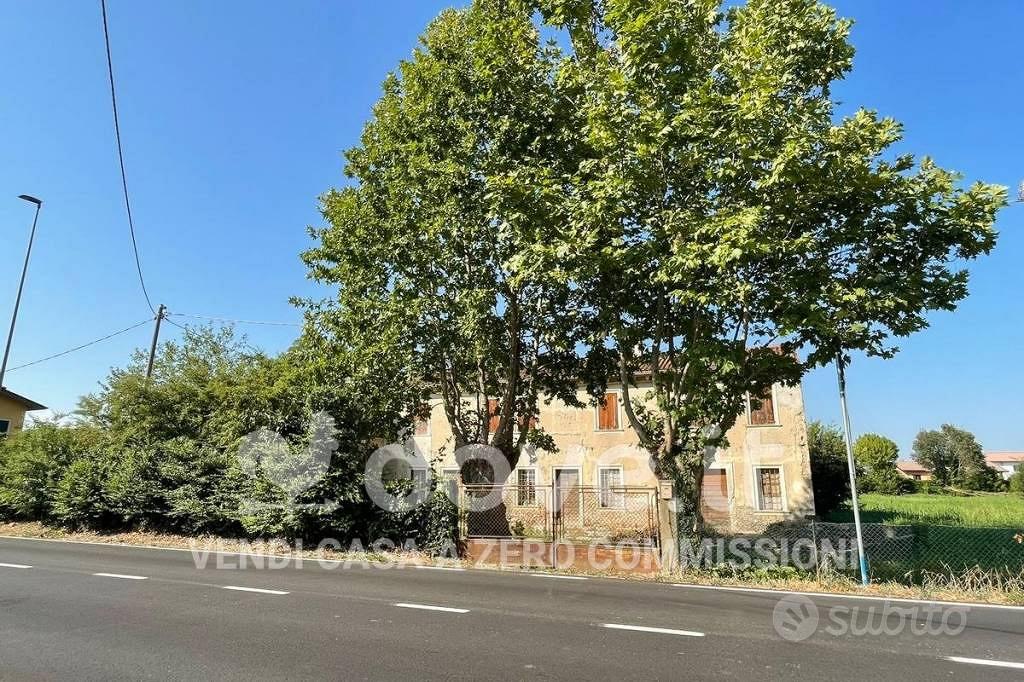 Rustico / Casale di 250 m² con 4 locali a Villafra - Vista 2
