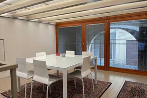 AMPIO E SIGNORILE UFFICIO