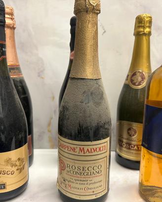 Vecchia bottiglia di vino