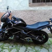 Kawasaki ER-6n 650 2010 – perfetta, pronta all’uso