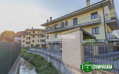 MERAVIGLIOSO TRILOCALE CON TERRAZZO E BOX!