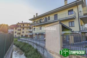 MERAVIGLIOSO TRILOCALE CON TERRAZZO E BOX!