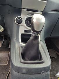 Leva cambio FORD FIESTA 1560cc diesel del 2010