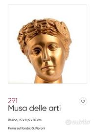 scultura intitolata "musa delle arti " 