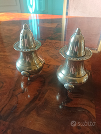 Saliera, salino d'antiquariato in ottone