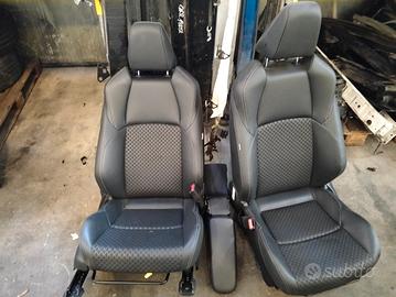 tappezzeria Yaris 2020/25