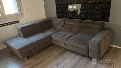 Divano- letto grigio perfetto stato 250cm