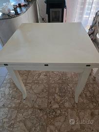 Tavolo da pranzo allungabile