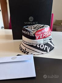 Cappello Versace Bucket Hat “Tabloid Print”