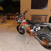 Ktm 125 six days-leggere descrizione