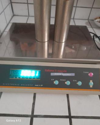 bilancia elettronica di precisione