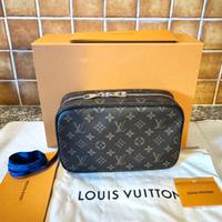 Trousse LOUIS VUITTON Toilette GM Monogram