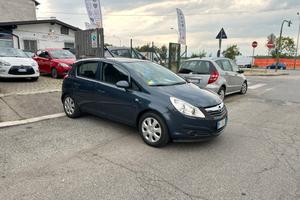Opel Corsa 1.2 5 porte Cosmo