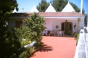 Villa Trulli Sovrani Valle Itria poss. B&B