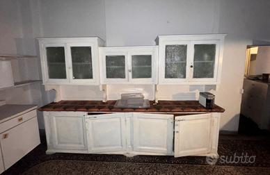 Credenza cucina vintage bianca – 3,6 metri