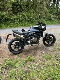 HUSQVARNA SVARTPILEN 801 2024 1500km