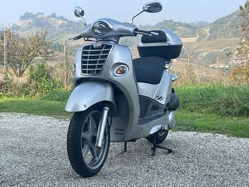 Kymco People 250